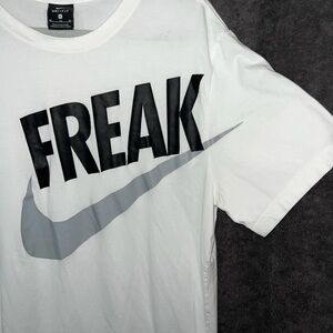 Nike Dri-FIT XL Shirt in White